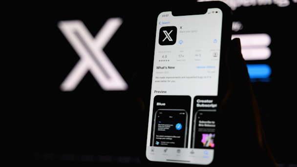 X app on mobile phone display X app on mobile phone display