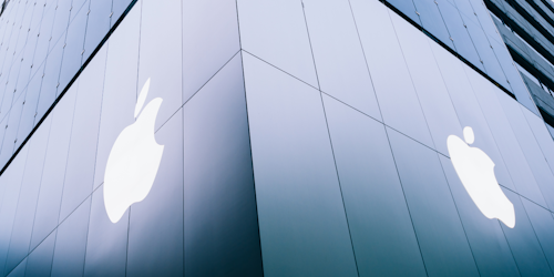 Apple Apple