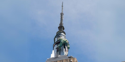 Dragon on the Empire State building Dragon on the Empire State building